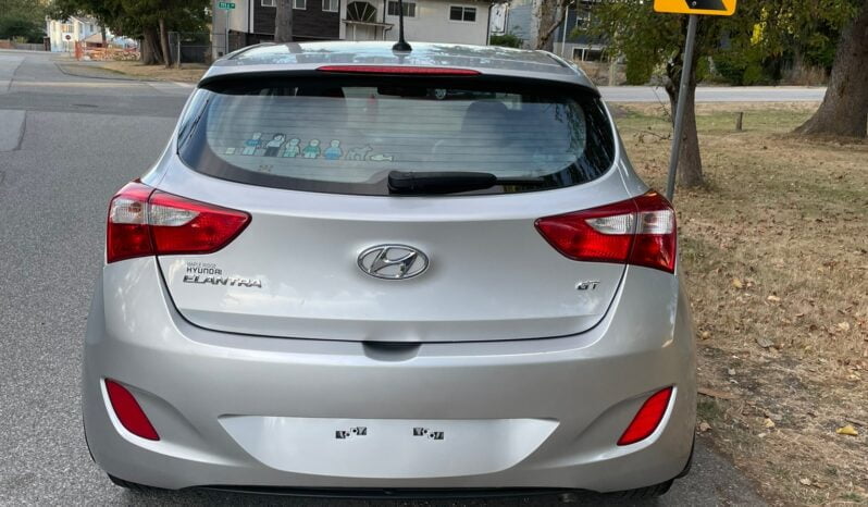 2015 Hyundai Elentra GT full