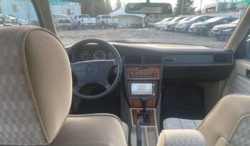 1993 Mercedes-Benz 190E full