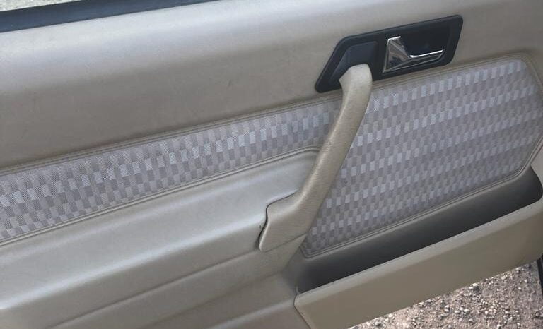 1993 Mercedes-Benz 190E full