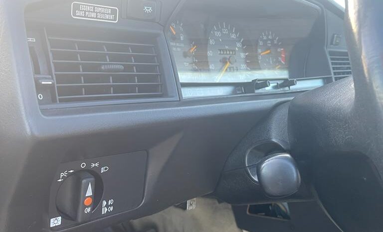 1993 Mercedes-Benz 190E full