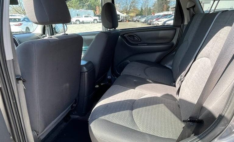 2006 Mazda Tribute GX full