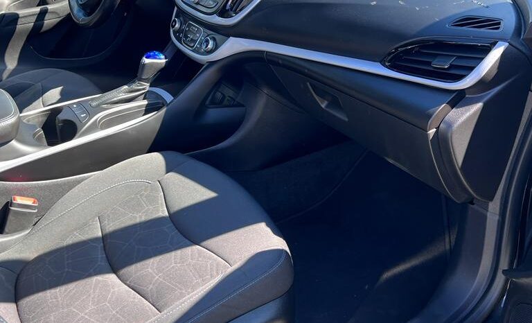 2017 Chevrolet Volt LT full