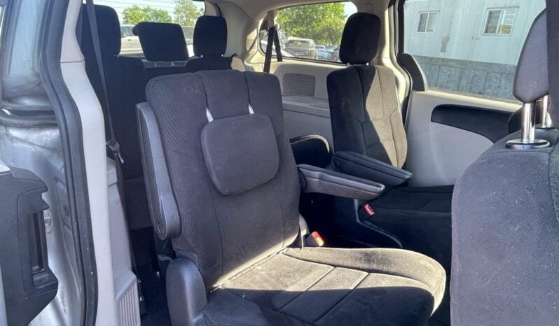 2012 Dodge Grand Caravan SE full