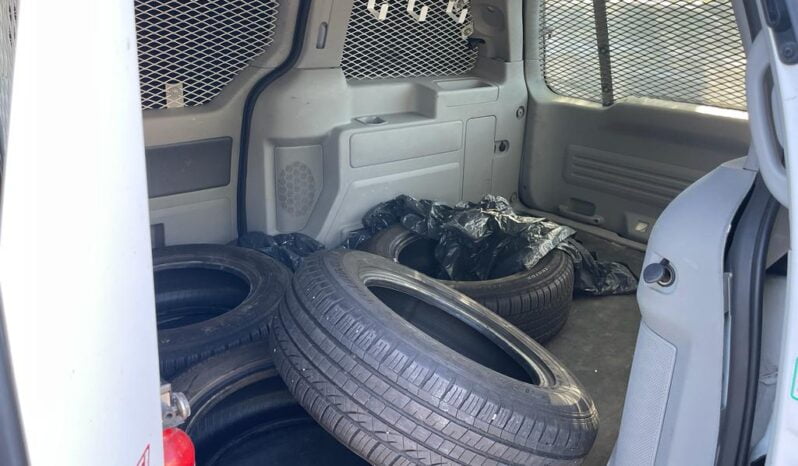 2007 Ford Freestar Cargo Van 4.2 L full