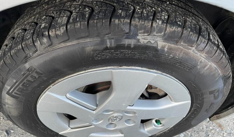 2010 Toyota Prius Base full