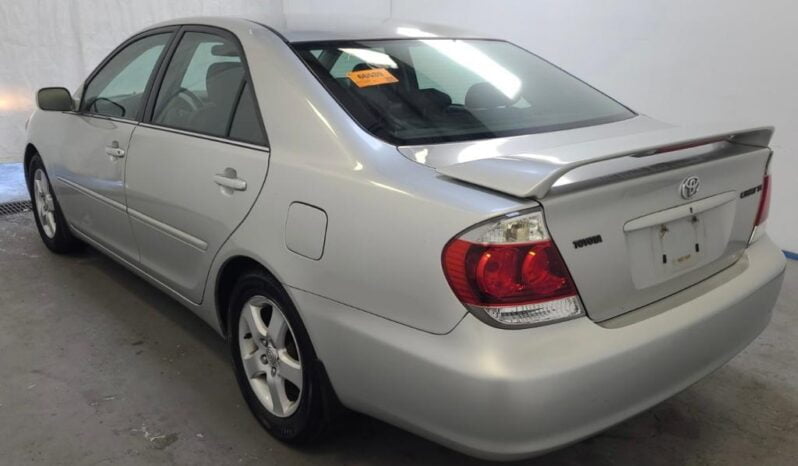 2005 Toyota Camry LE full