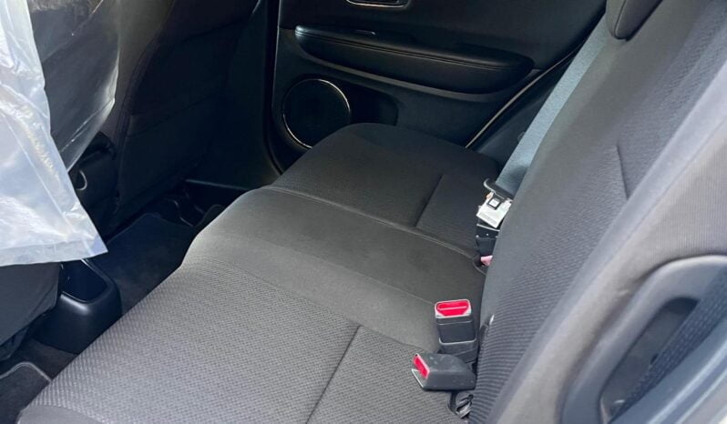 The 2016 Honda HR-V EX full