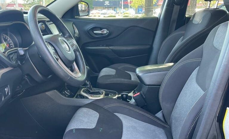 2015 Jeep Cherokee Sport full