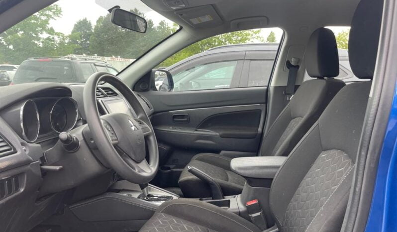 2021 Mitsubishi RVR ES full