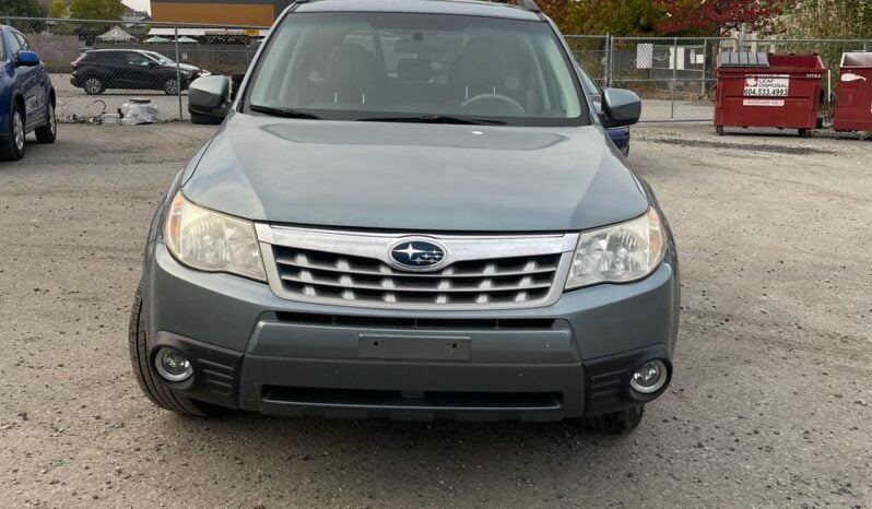 2011 Subaru Forester X Limited full
