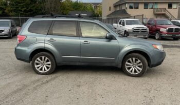 2011 Subaru Forester X Limited full