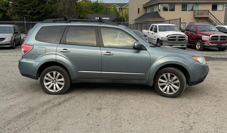 2011 Subaru Forester X Limited full