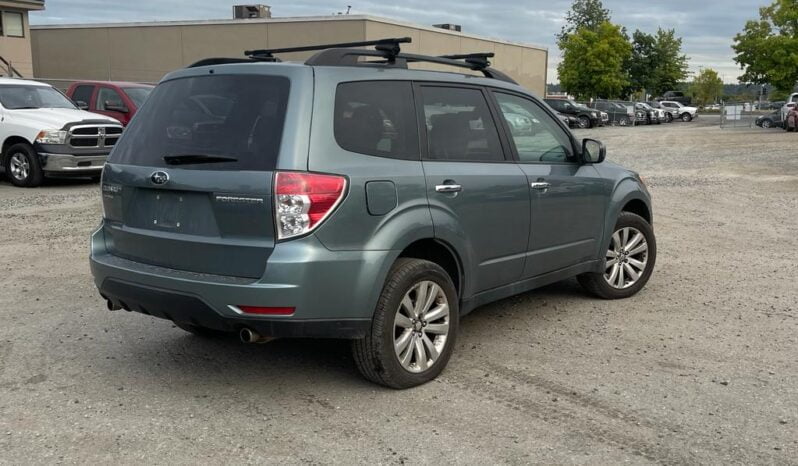 2011 Subaru Forester X Limited full