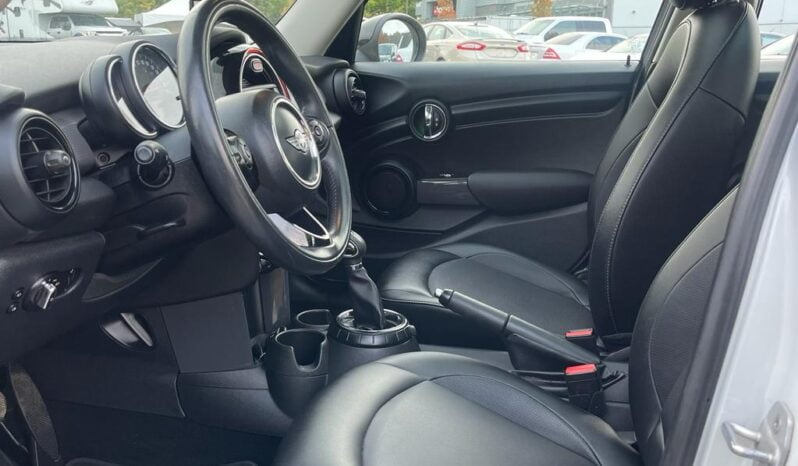 2016 MINI Cooper Hardtop 5 Door full