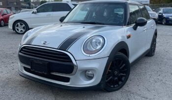 2016 MINI Cooper Hardtop 5 Door full
