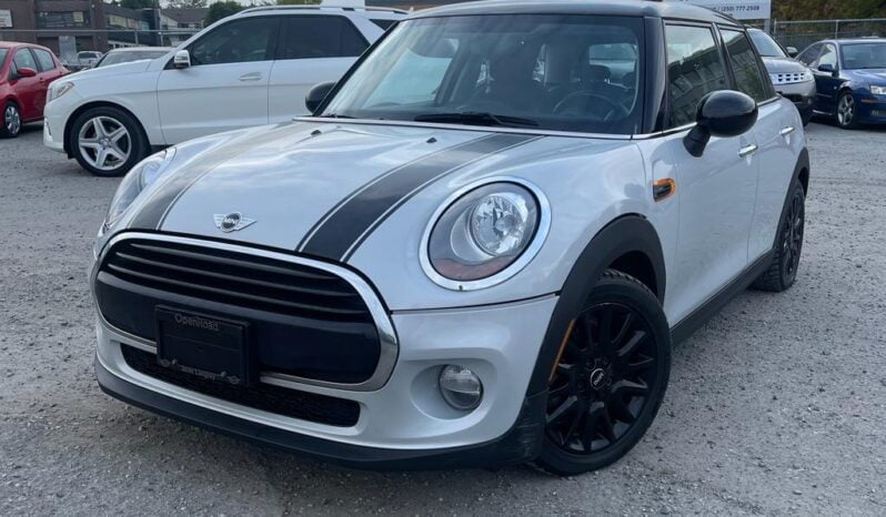 2016 MINI Cooper Hardtop 5 Door full