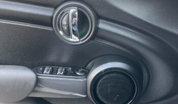 2016 MINI Cooper Hardtop 5 Door full