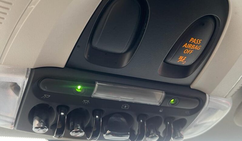 2016 MINI Cooper Hardtop 5 Door full