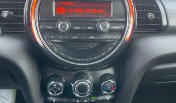 2016 MINI Cooper Hardtop 5 Door full