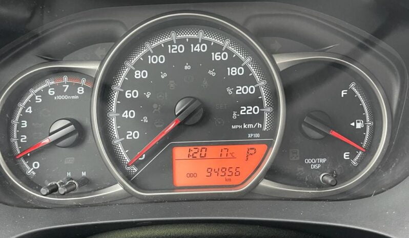 2016 Toyota Yaris full