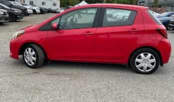 2016 Toyota Yaris full