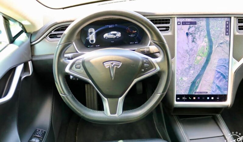 2015 Tesla Model S 85D full