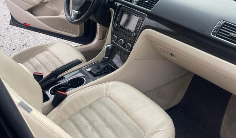 2013 Volkswagen Passat Highline full