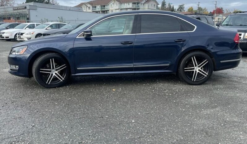 2013 Volkswagen Passat Highline full