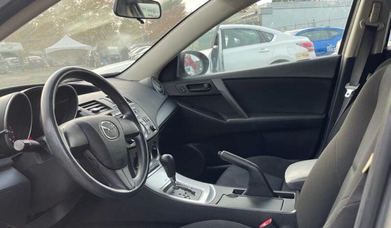 2010 Mazda Mazda3 GX Hatchback full