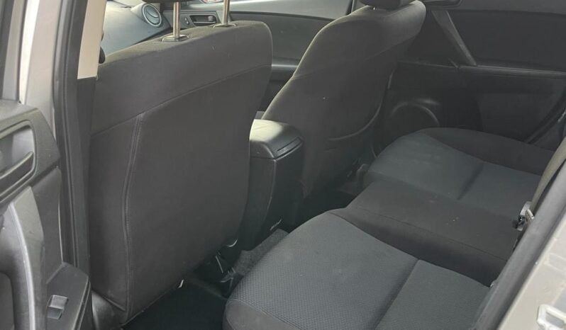 2010 Mazda Mazda3 GX Hatchback full
