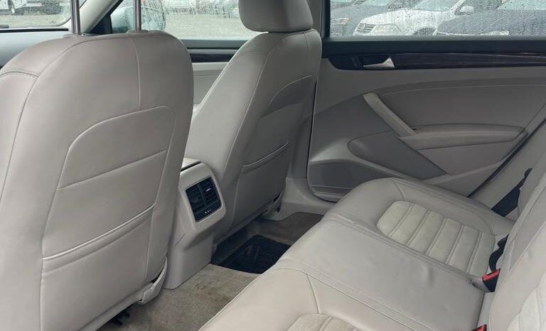 2015 Volkswagen Passat Highline full