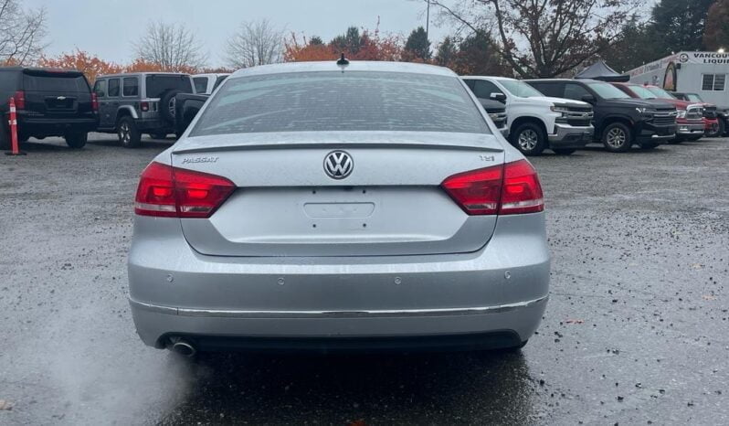 2015 Volkswagen Passat Highline full