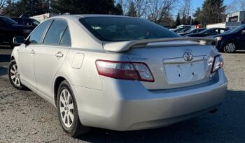 Toyota Camry Hybrid full