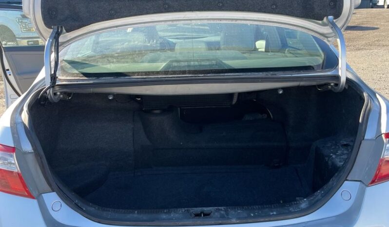 Toyota Camry Hybrid full