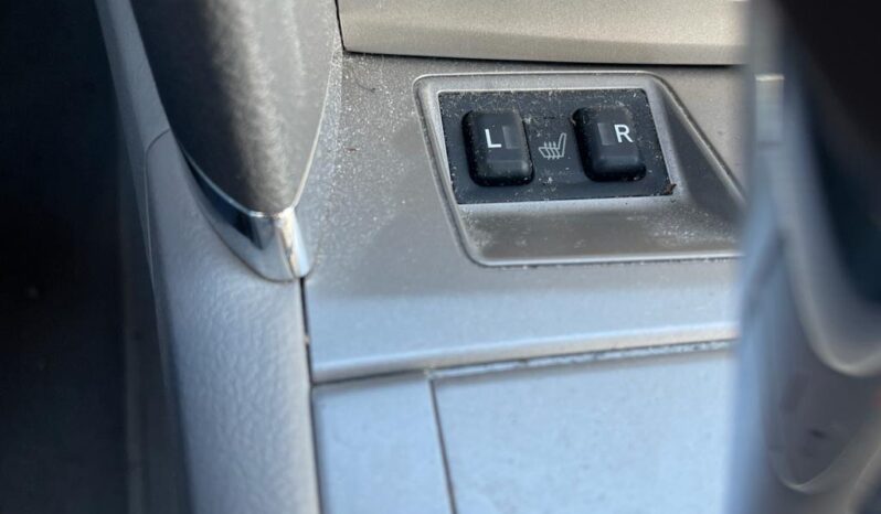 Toyota Camry Hybrid full