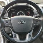 Kia Sorento 2015 SUV clean photo 12