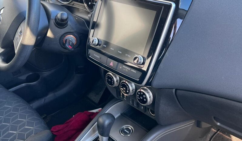 2021 Mitsubishi RVR ES full