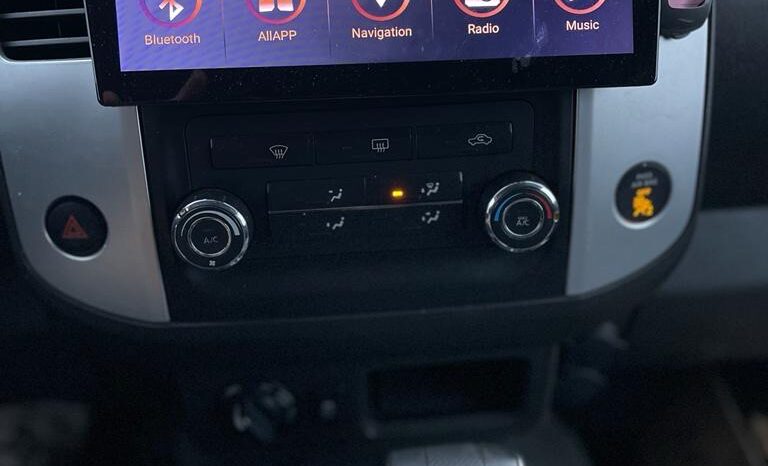 2013 Nissan Frontier SV full