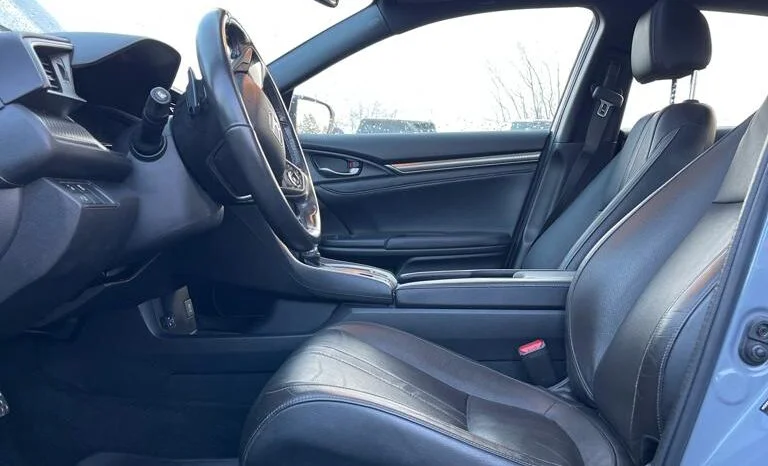 2019 Honda Civic Hatchback Sport Touring! full