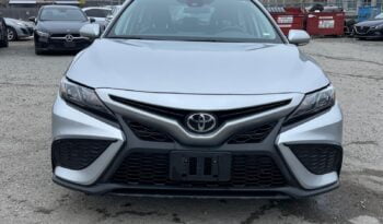 2021 Toyota Camry SE full