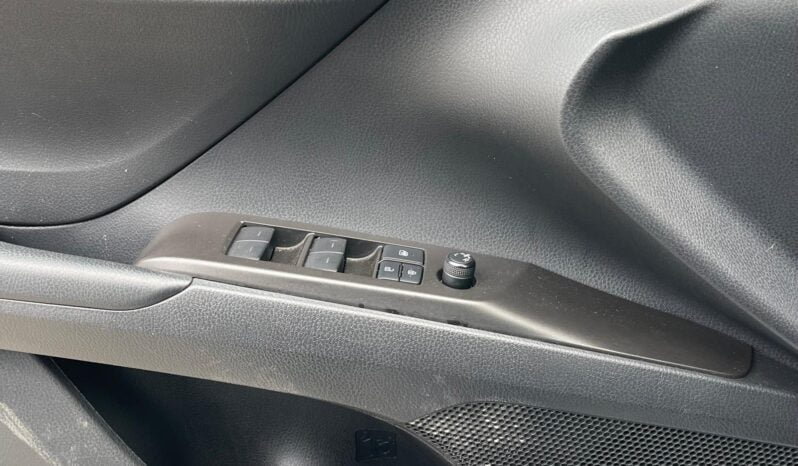 2021 Toyota Camry SE full