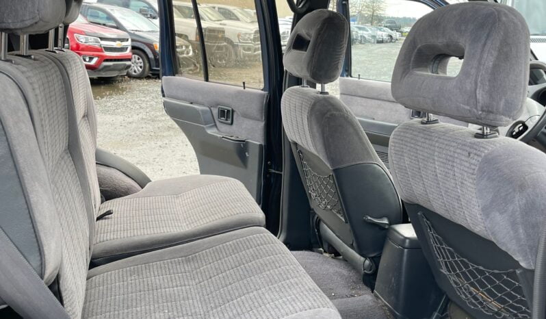 1995 Nissan Pathfinder full