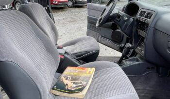 1995 Nissan Pathfinder full