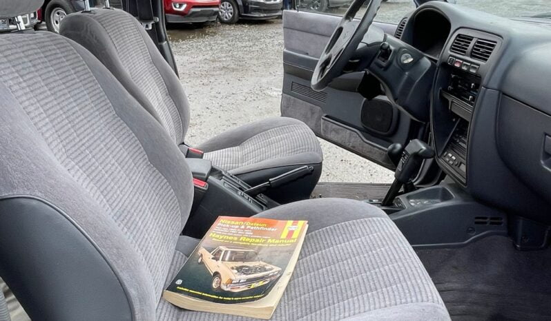 1995 Nissan Pathfinder full