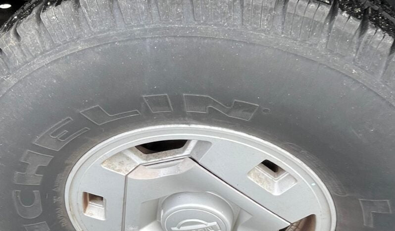 1995 Nissan Pathfinder full