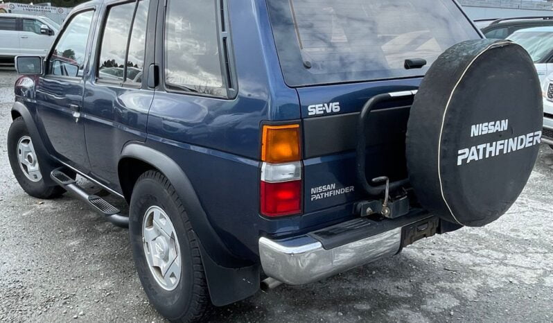 1995 Nissan Pathfinder full