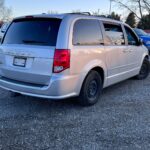 Dodge Grand Caravan 2012 MULTIPURPOSE PASSENGER VEHICLE (MPV) used-cars photo 3
