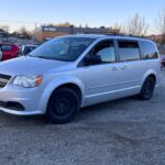 Dodge Grand Caravan 2012 MULTIPURPOSE PASSENGER VEHICLE (MPV) used-cars photo 4