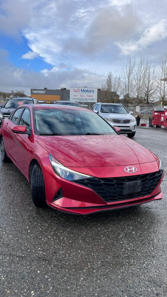 Hyundai Elantra 2022 Sedan used-cars-fr