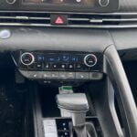 Hyundai Elantra 2022 Sedan used-cars-fr photo 5